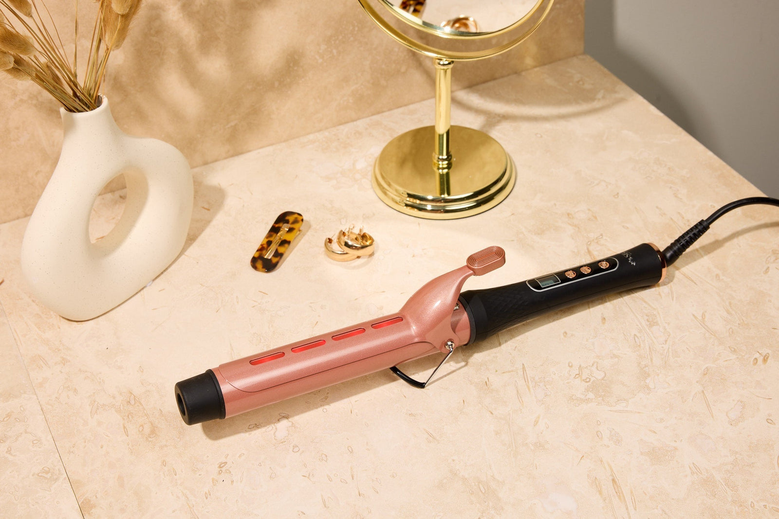 Achieve a Salon-Worthy Blowout with a 35mm Curling Iron