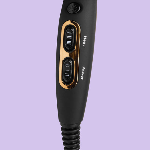 close-up-of-bd2-infrared-blow-dryer-heat-setting-buttons-and-speed-setting-buttons